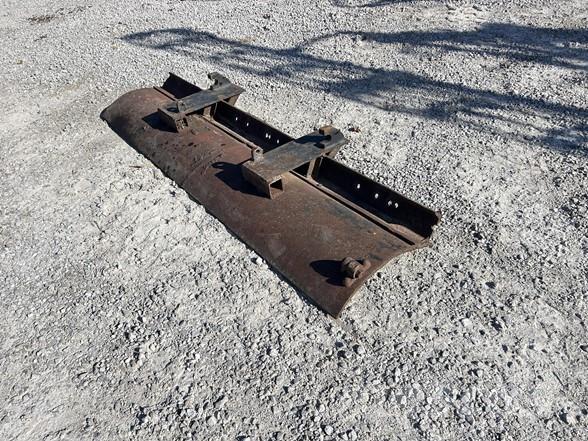 John Deere 8 Sonstige Baumaschinen