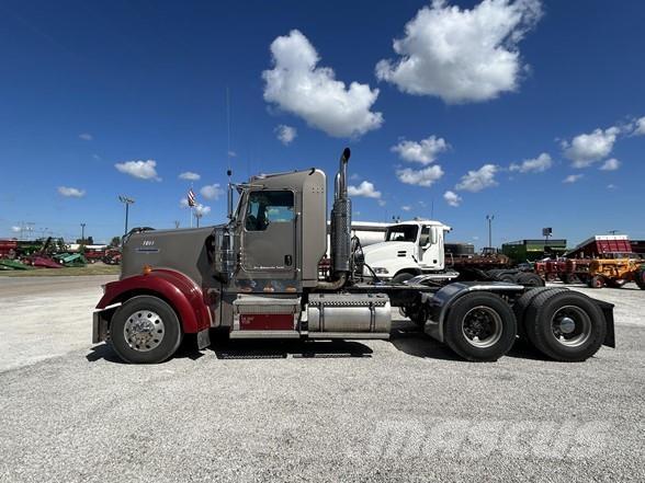Kenworth W900 Sattelzugmaschinen