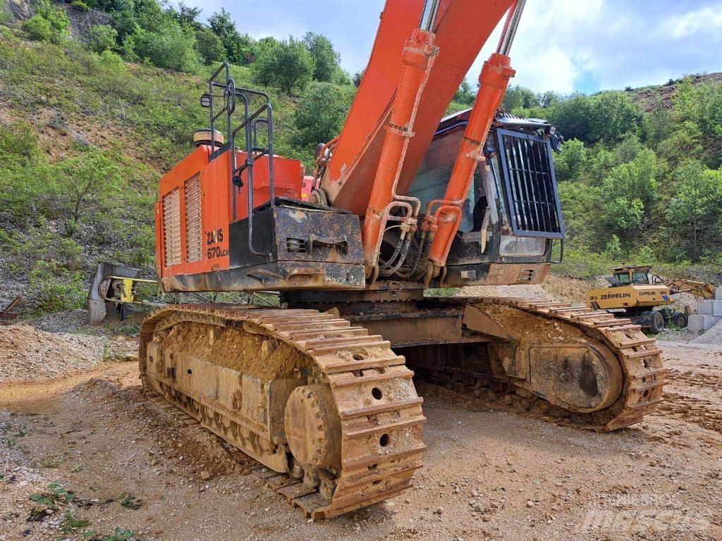 Hitachi ZX670ICH-5B Raupenbagger