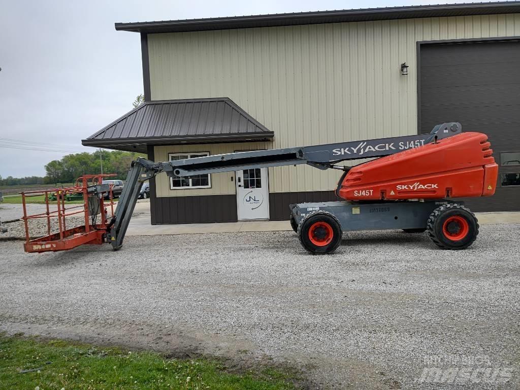 SkyJack SJ 45 T Teleskopbühnen
