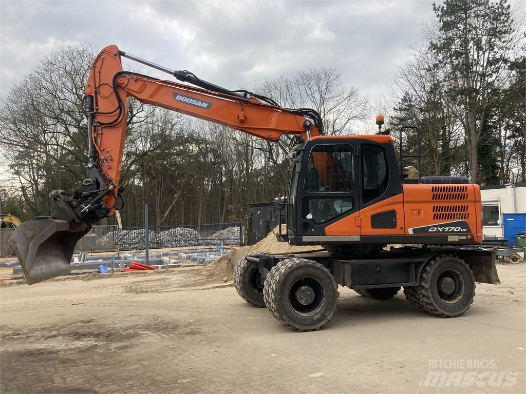 Doosan DX 170-5 W Mobilbagger