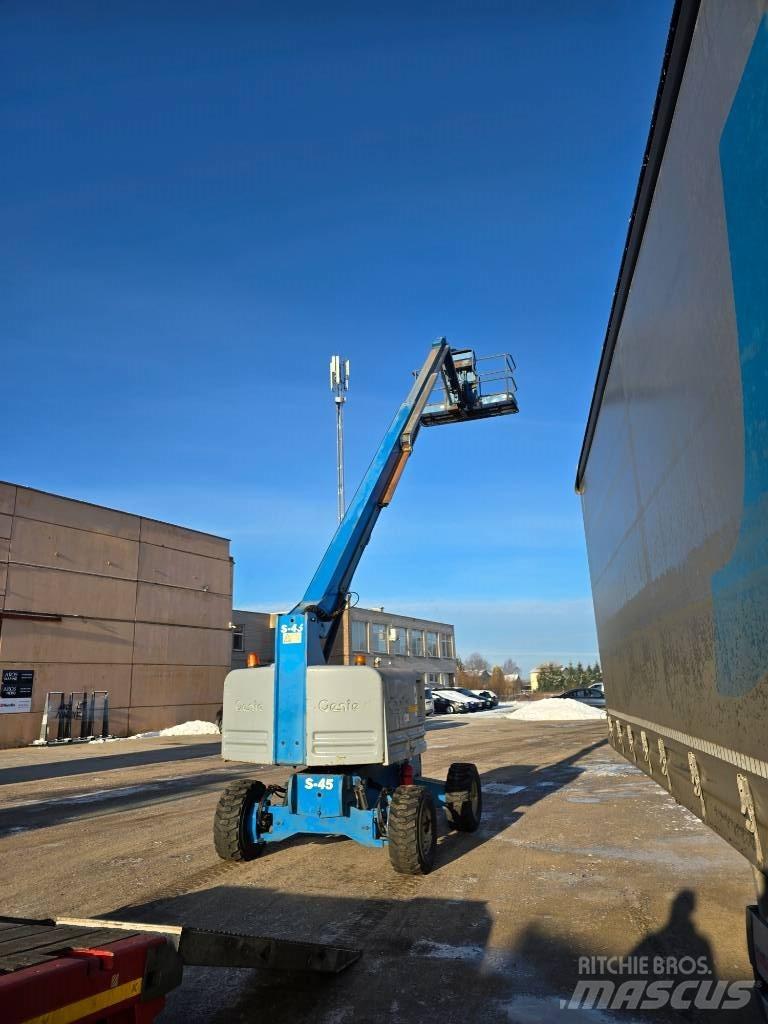 Genie S 45 Teleskopbühnen