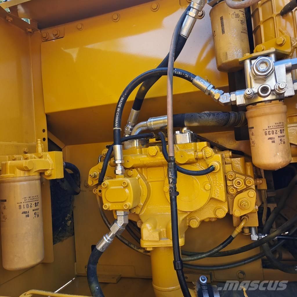 CAT 320 D2 Raupenbagger