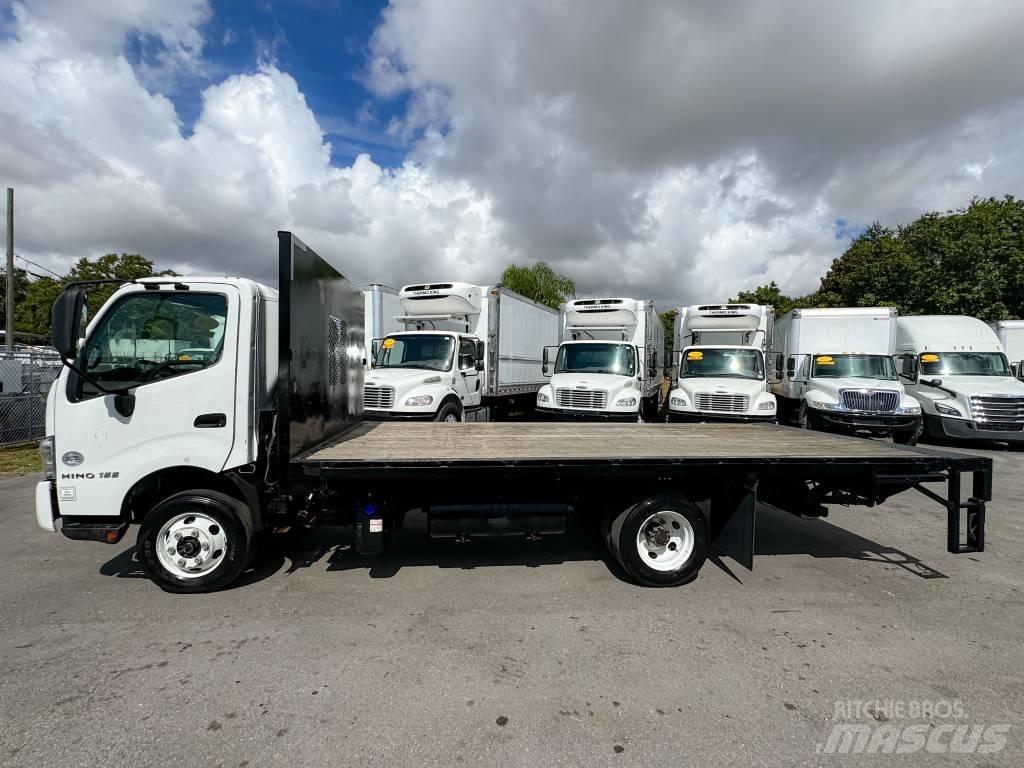 Hino 155 Andere Fahrzeuge