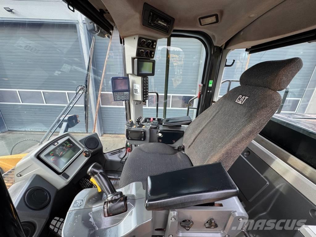 CAT 980M Radlader