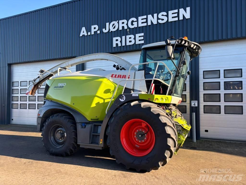 CLAAS Jaguar 960 4WD Selbstfahrende Häcksler