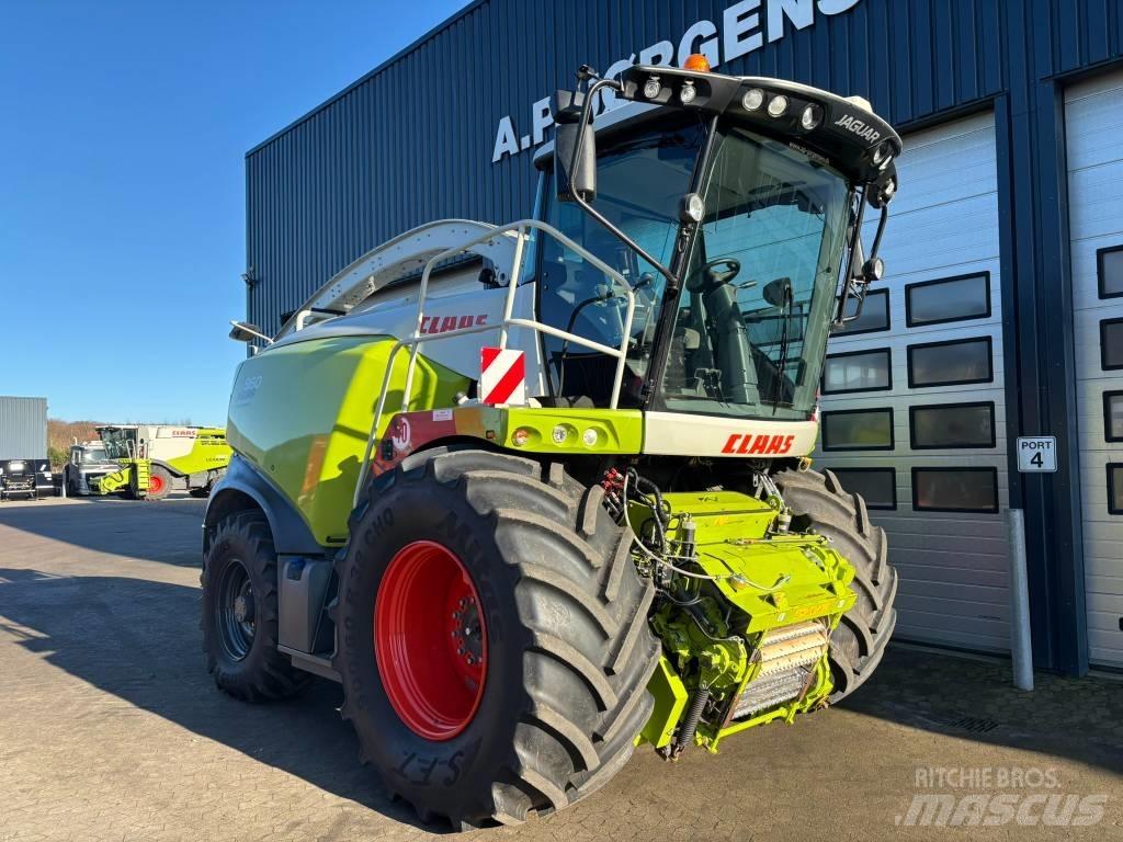 CLAAS Jaguar 960 4WD Selbstfahrende Häcksler