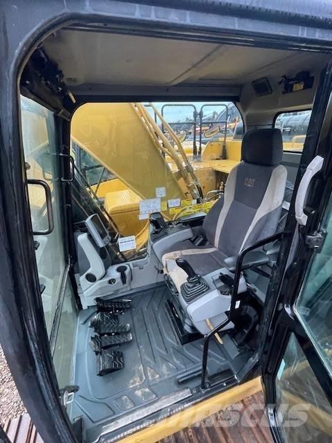 CAT 330FL Raupenbagger