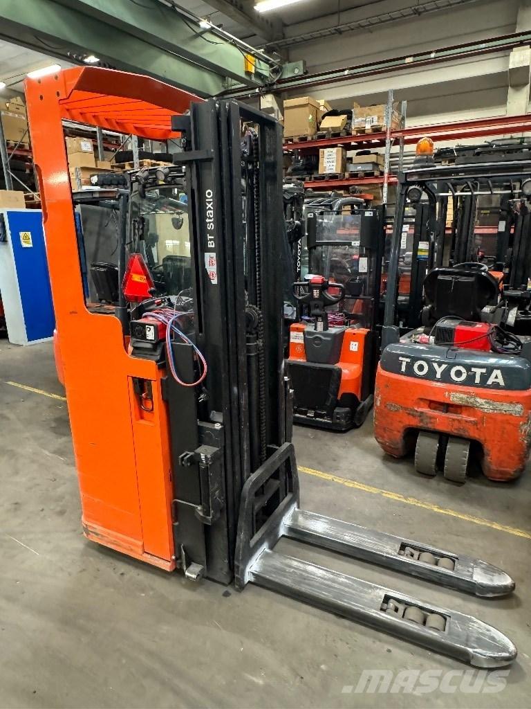 Toyota SSE135L Selbstfahrstapler