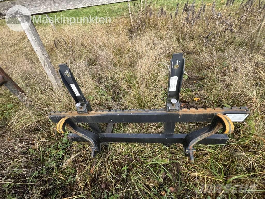 John Deere 5075 E Traktoren