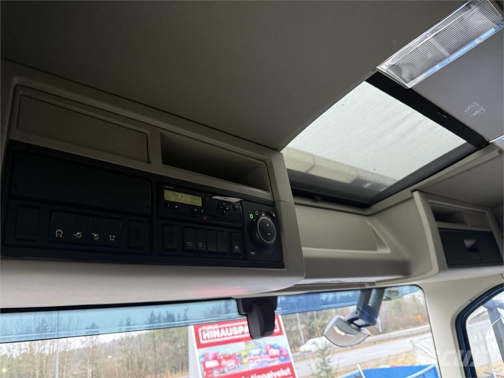 Volvo FH540 8X4 Kranwagen