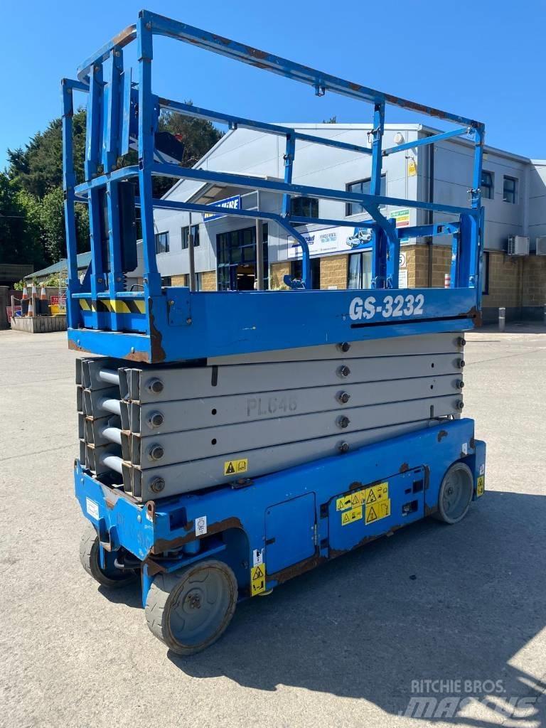 Genie GS 3232 Scheren-Arbeitsbühnen