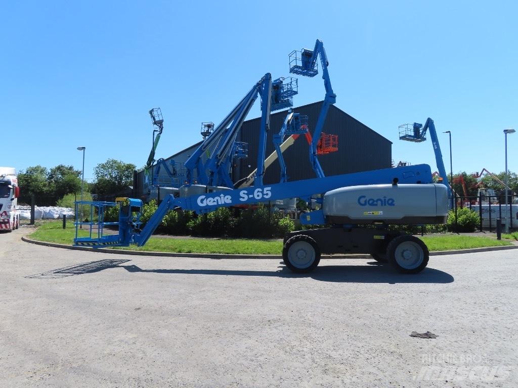 Genie S 65 Teleskopbühnen