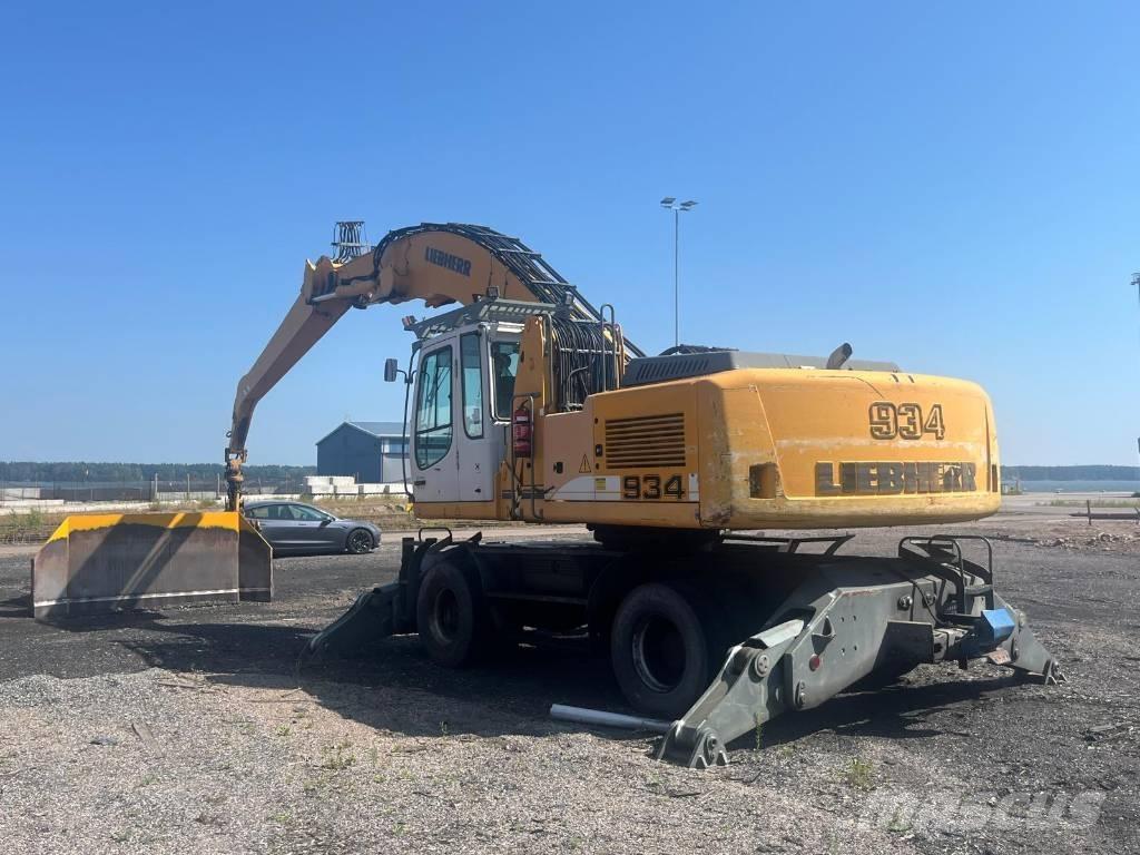 Liebherr A 934 C Materialumschlag
