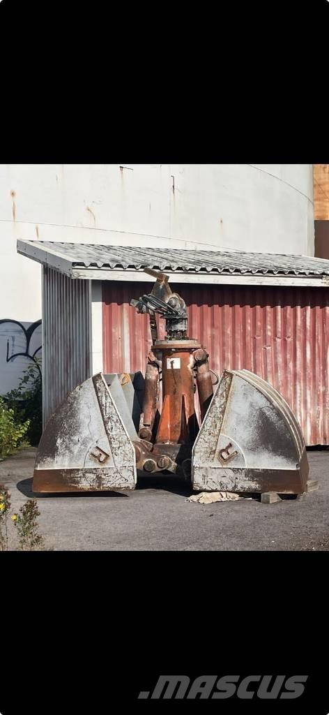 Liebherr A 934 C Materialumschlag
