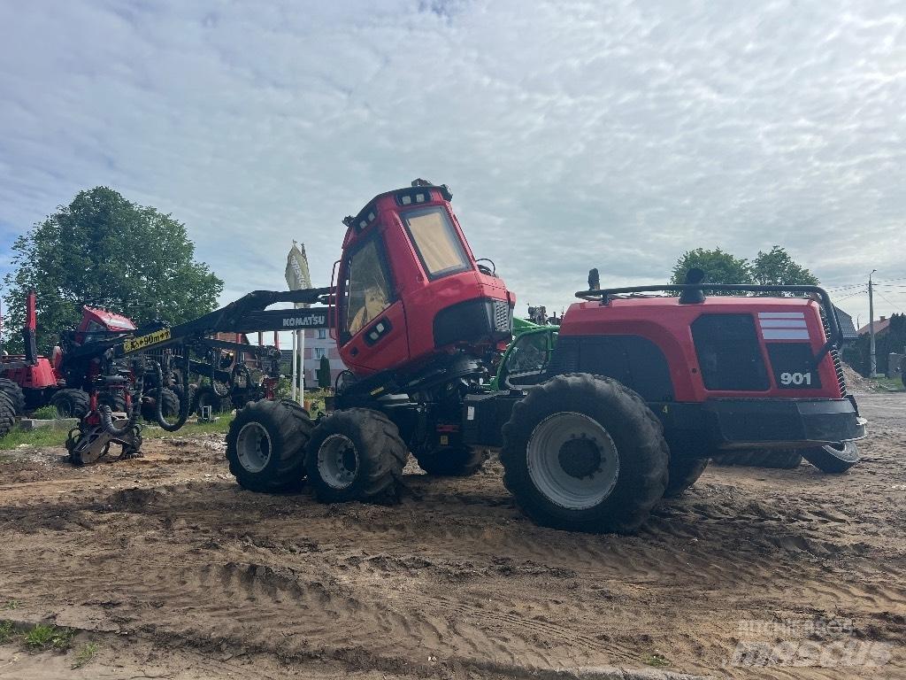 Komatsu 901 Harvester