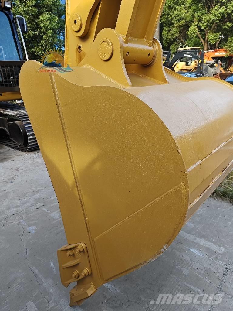 CAT 320D2L Raupenbagger