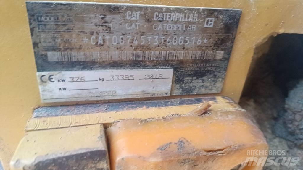 CAT 745 Dumper - Knickgelenk