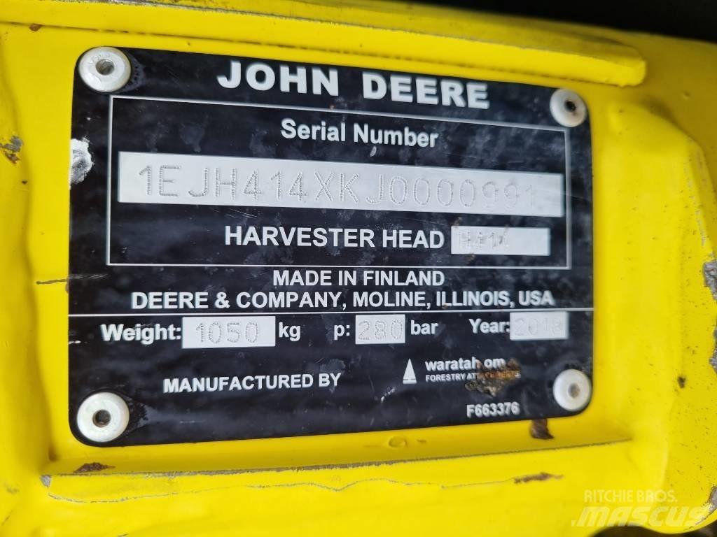 John Deere 1270 G Harvester