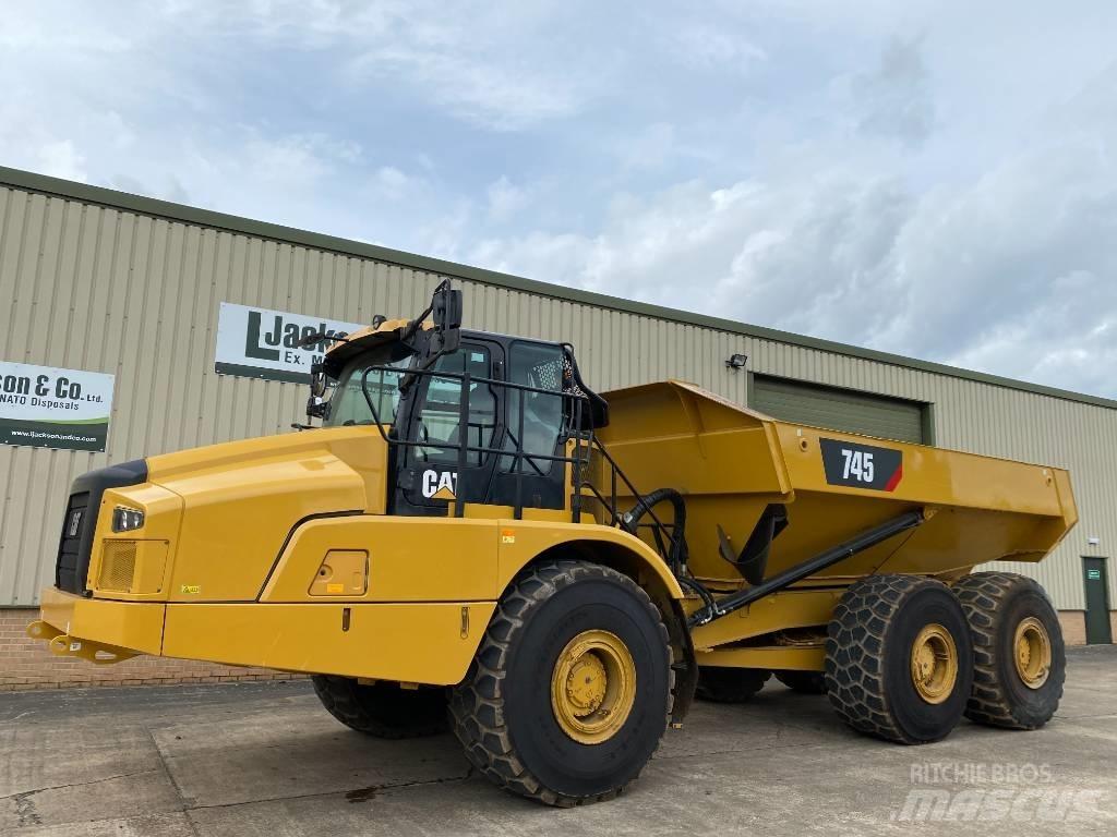 CAT 745 C Dumper - Knickgelenk