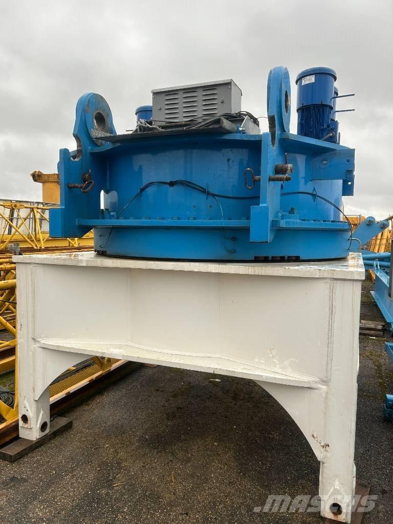 Potain MD560B-M25 Turmdrehkrane
