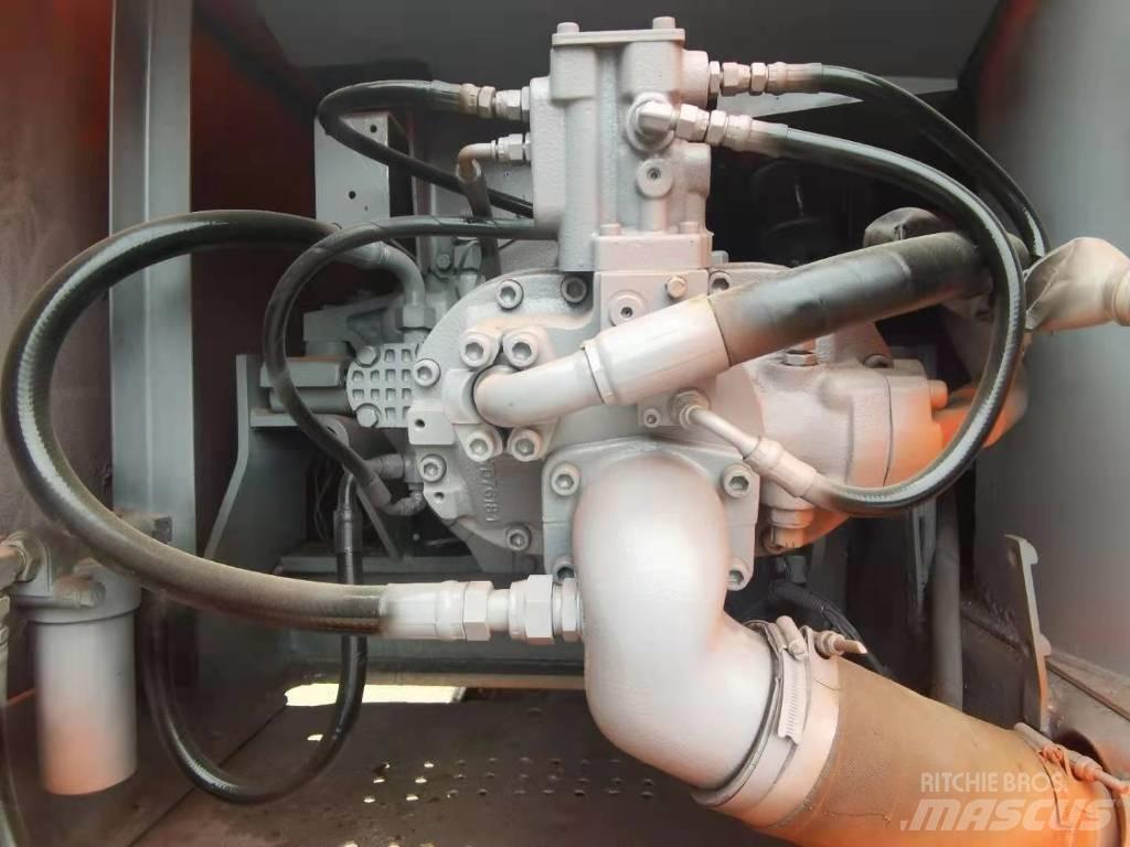 Hitachi EX 200 Raupenbagger