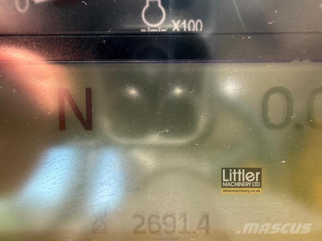 CAT 775 G Dumper - Knickgelenk