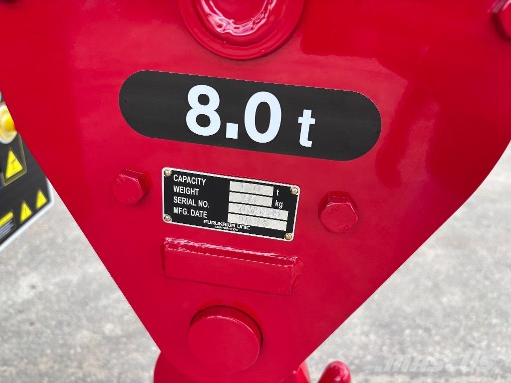 Unic URW 806 Autokrane