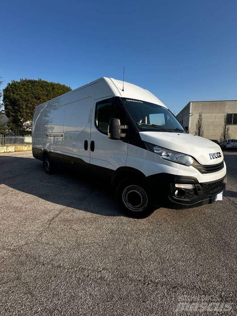 Iveco Daily 35 S16 Lieferwagen