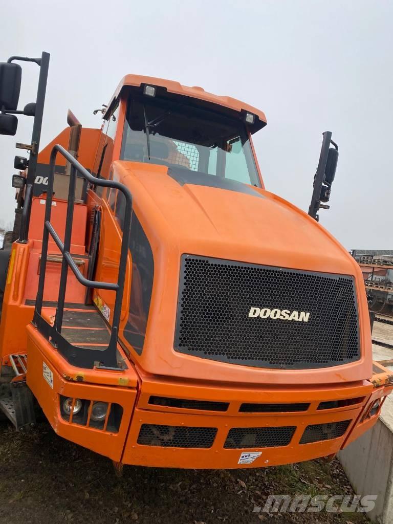 Doosan DA 30 Dumper - Knickgelenk