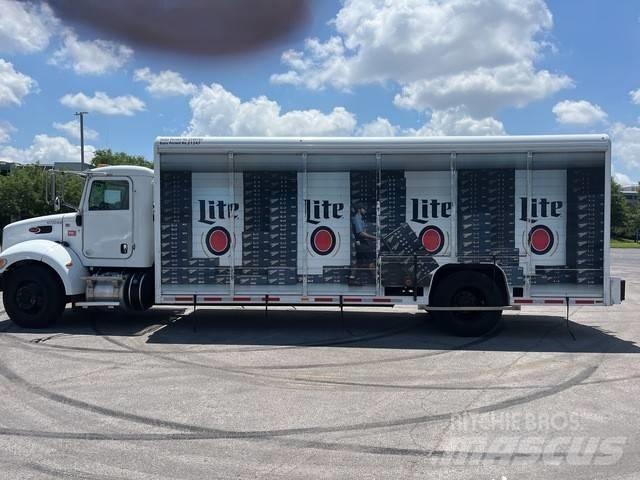 Peterbilt 337 Getränkewagen