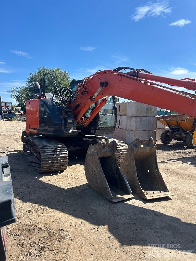 Hitachi ZX 135 US-6 Raupenbagger