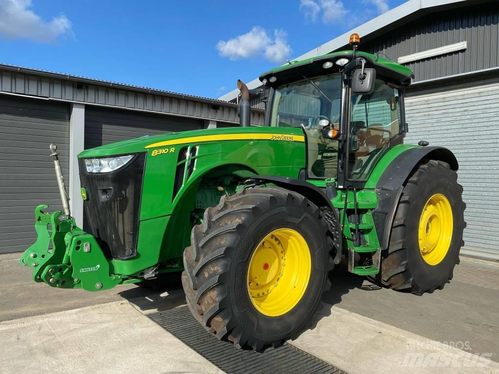John Deere 8310 R Traktoren