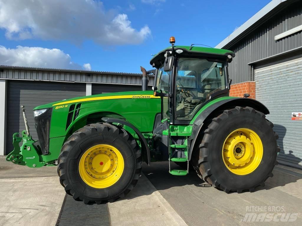 John Deere 8310 R Traktoren