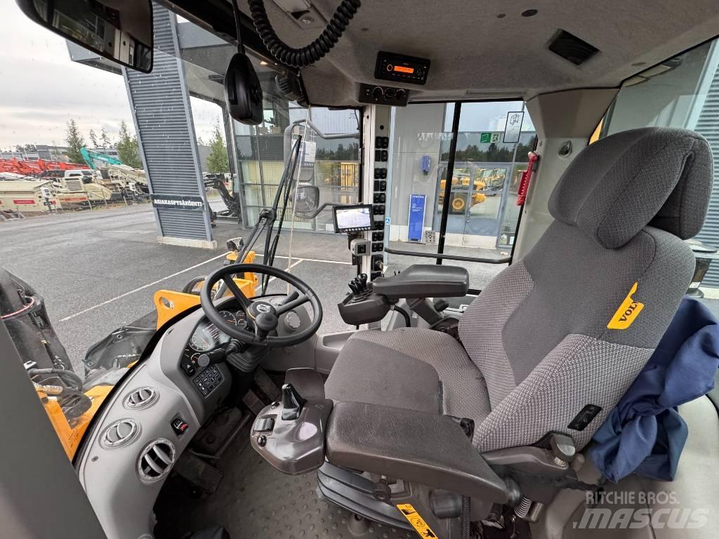 Volvo L 120 H Radlader