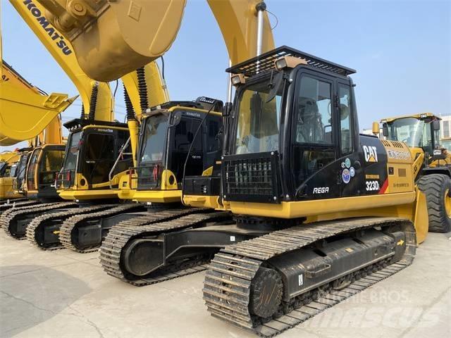 CAT 323 D L Raupenbagger