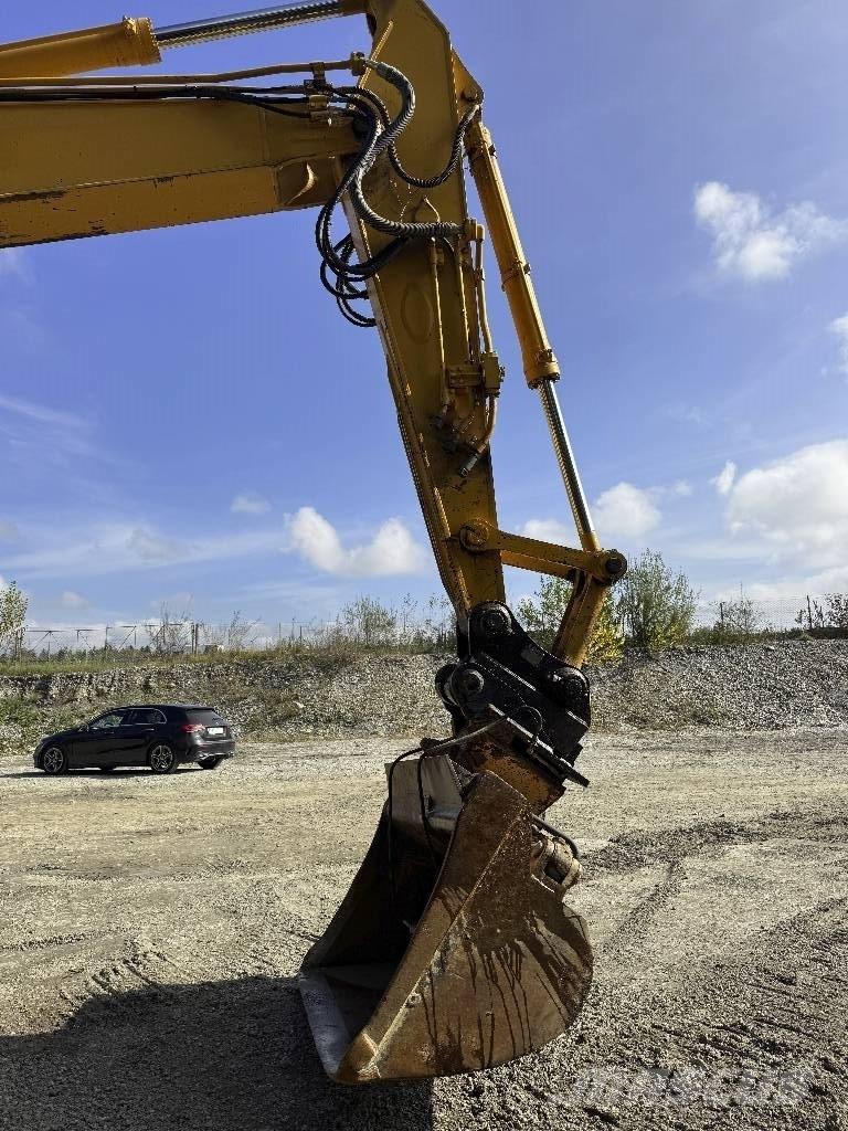 Komatsu PC 228 US-3 Raupenbagger