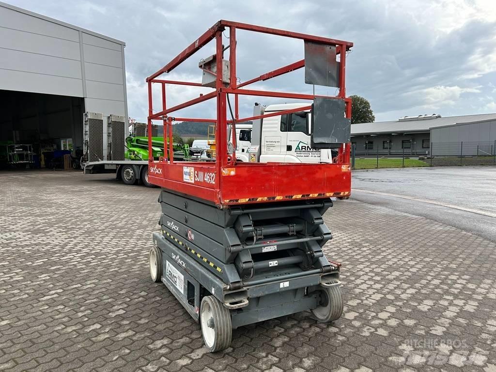 SkyJack SJ III 4632 Scheren-Arbeitsbühnen