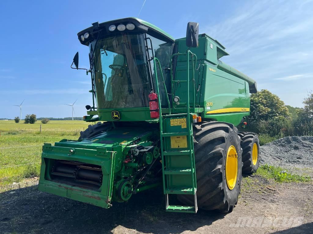 John Deere C 670 I Mähdrescher