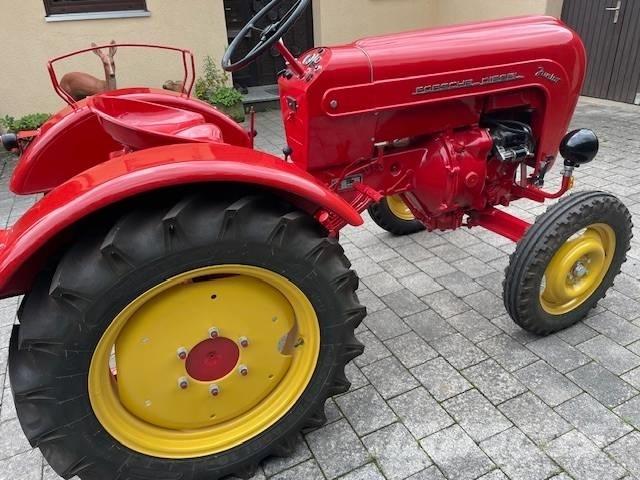 Porsche Junior 108 Traktoren