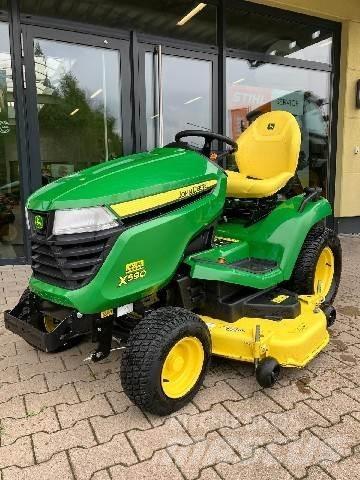 John Deere X590 Reitermäher