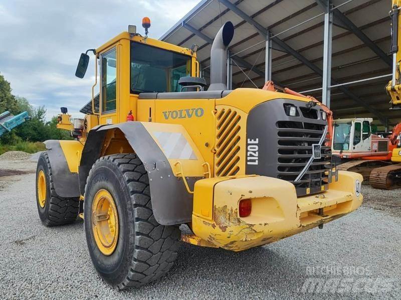 Volvo L120E Radlader