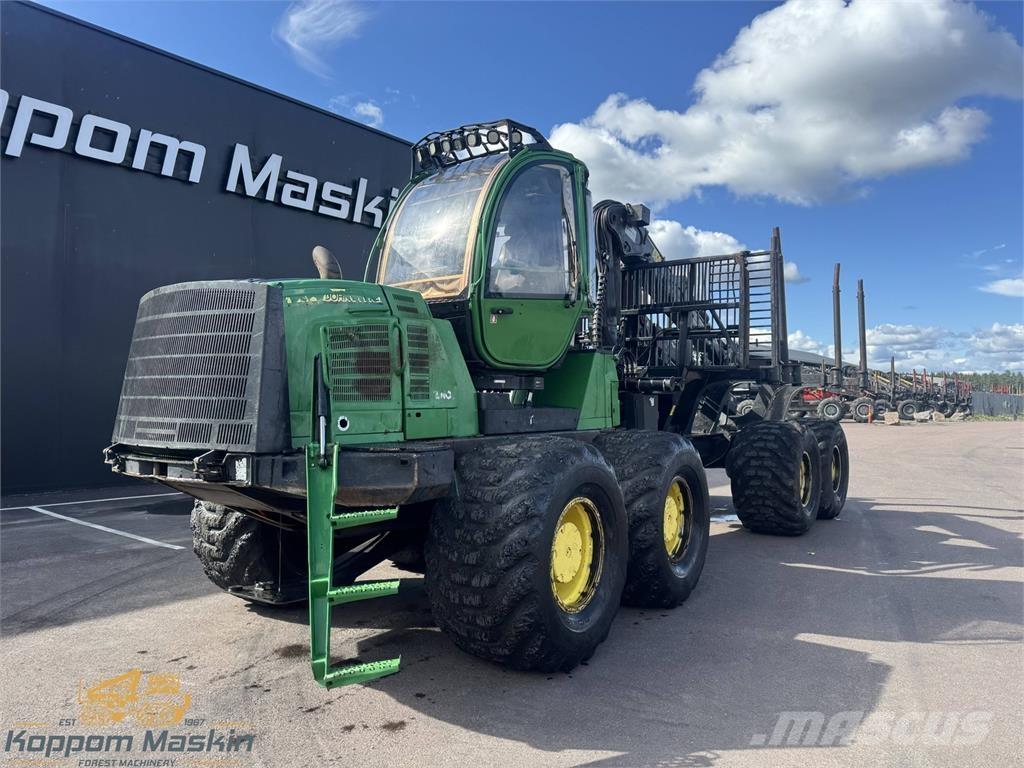 John Deere 1910E Forwarder