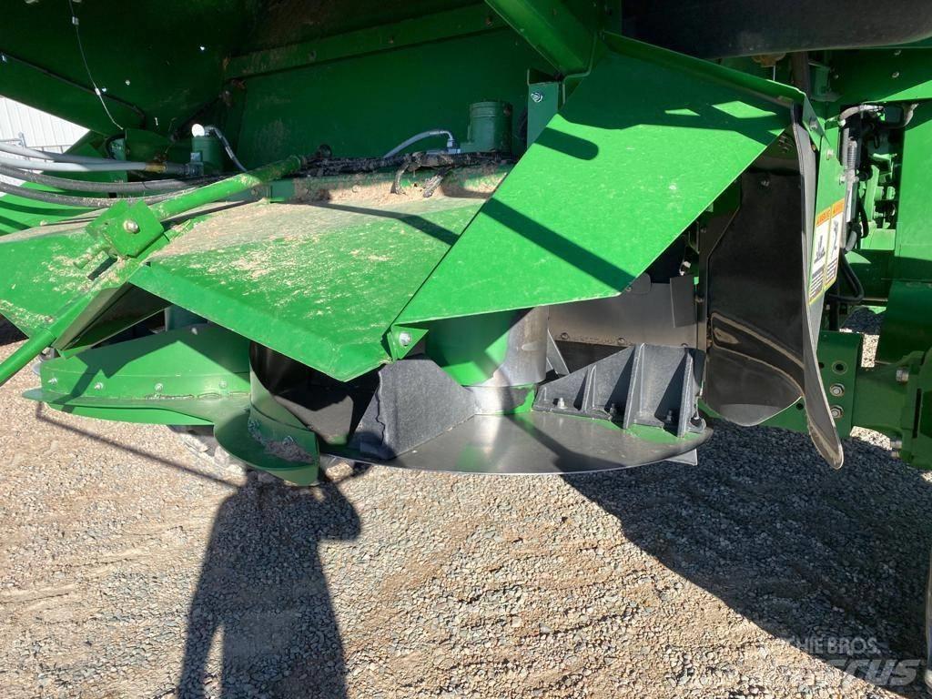 John Deere S 680 Mähdrescher