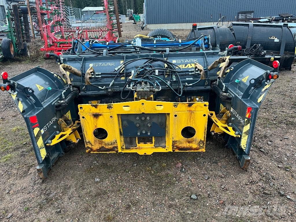 Stark Uar 3750/1800 Schneeschilde und -pflüge