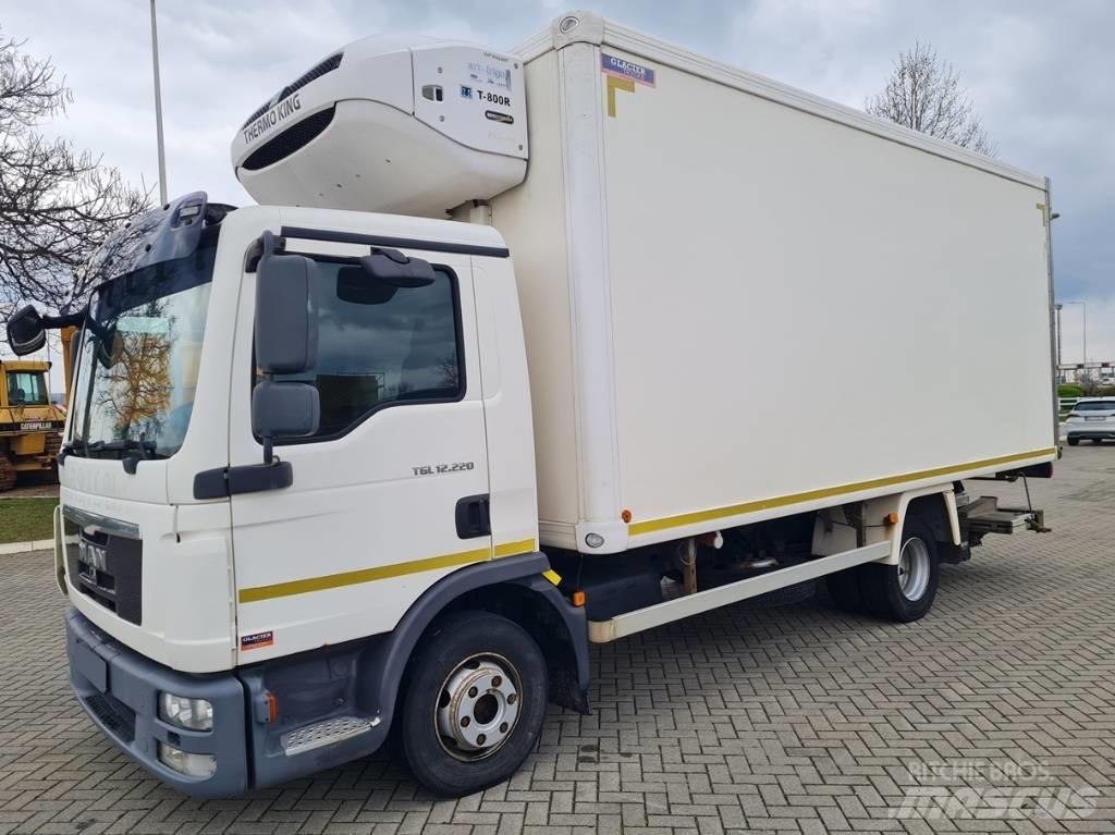 MAN 12.220 5.6m Kühlkoffer
