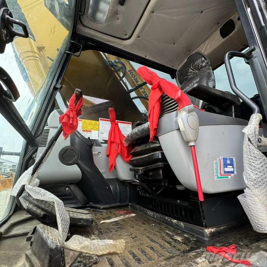 Komatsu PC 220-8 Raupenbagger