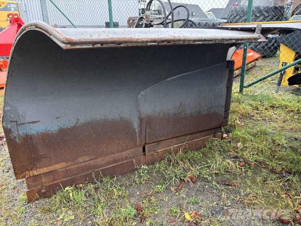 Uni-väg UV-320 Schneeschilde und -pflüge