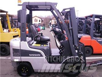 Nissan NP1F1M20J Gasstapler