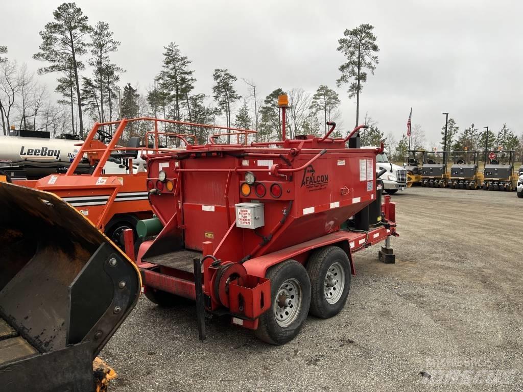 Falcon 4 Ton Hot Box Bitumen Sprayer